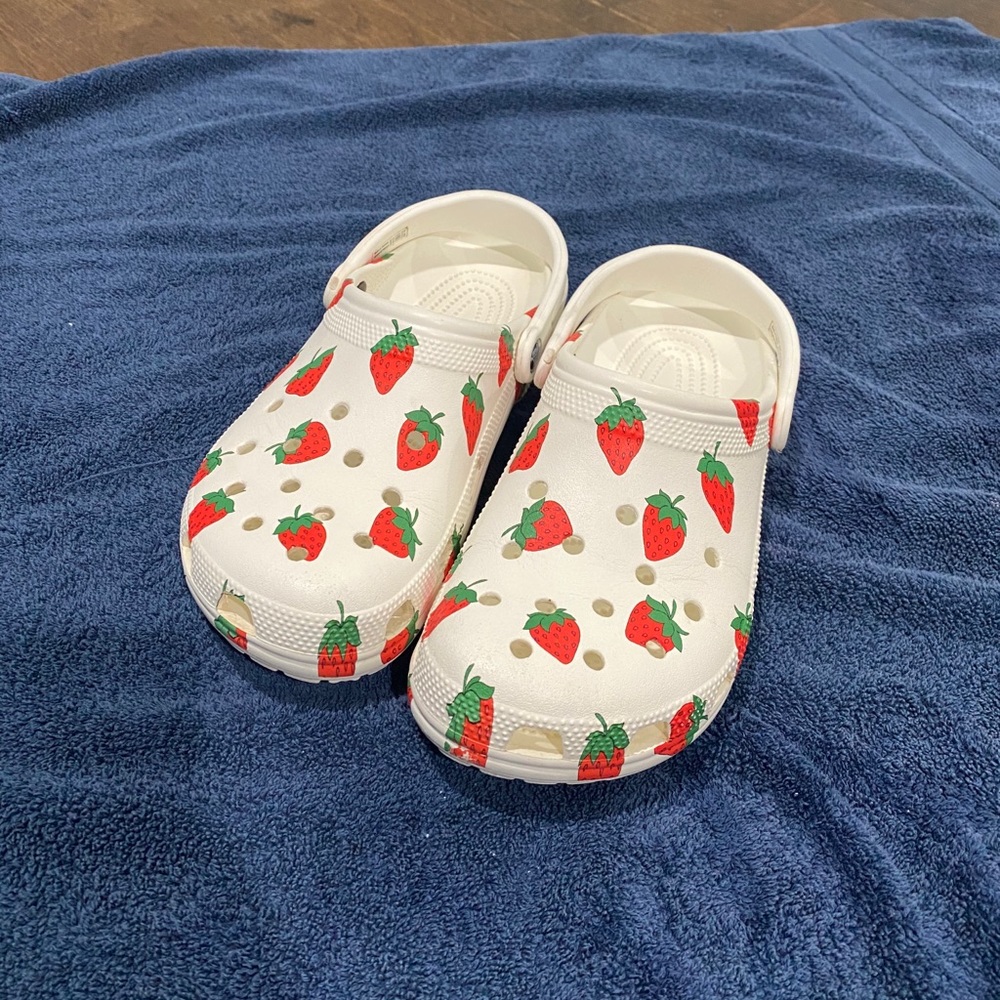 Strawberry patterned white classic Crocs